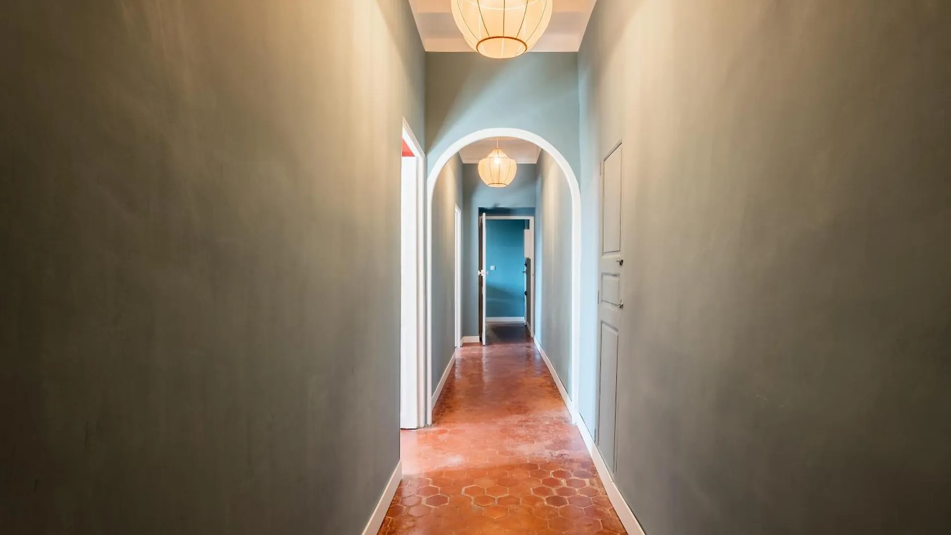 Escale Capucines - 3 Chambres Doubles 95 M2 Decore Chic Et Elegant Ideal Groupes La Ciotat 0*,  France